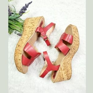 👄 Korks by Kork-Ease Berry Wedges 👄